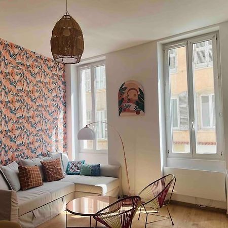 Pleasant 3-Bedroom Flat In The Center Of Marseille Bagian luar foto